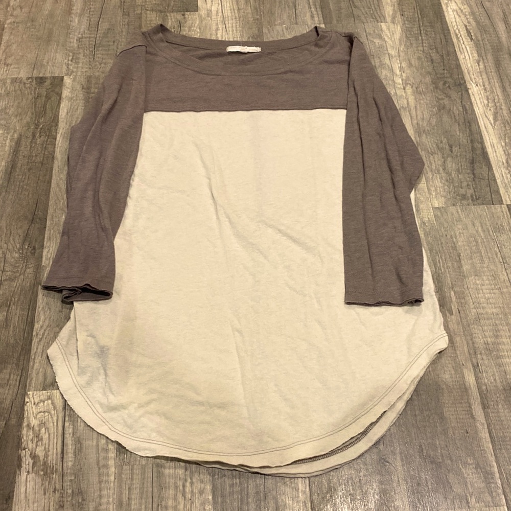 A short/long sleeve blouse, has not been worn